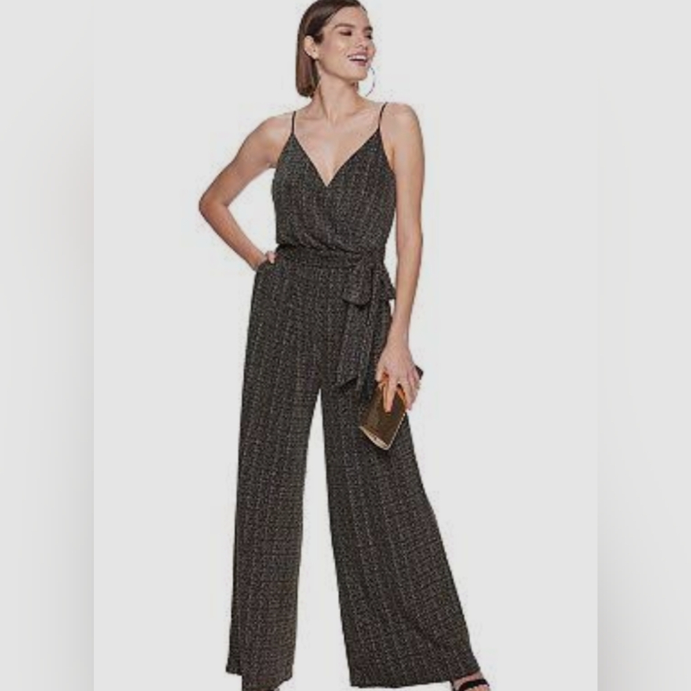 Jennifer Lopez Black Jumpsuit Chic and Timeless
